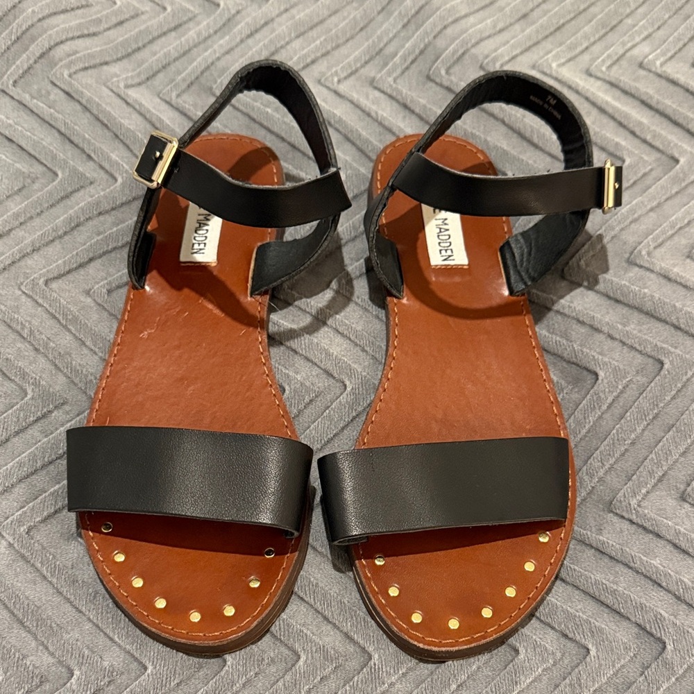 Steve Madden Black Sandals